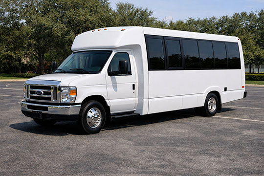18-passenger minibus available for charter in Rincon, GA